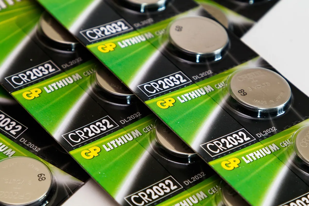 Cobalt vs LFP Batteries Compared: Which Chemistry Fits Your Project?